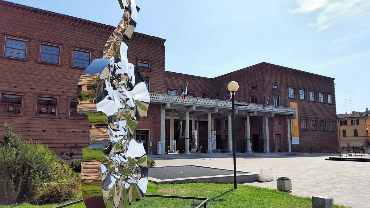 Coprtina Museo del Violino Cremona